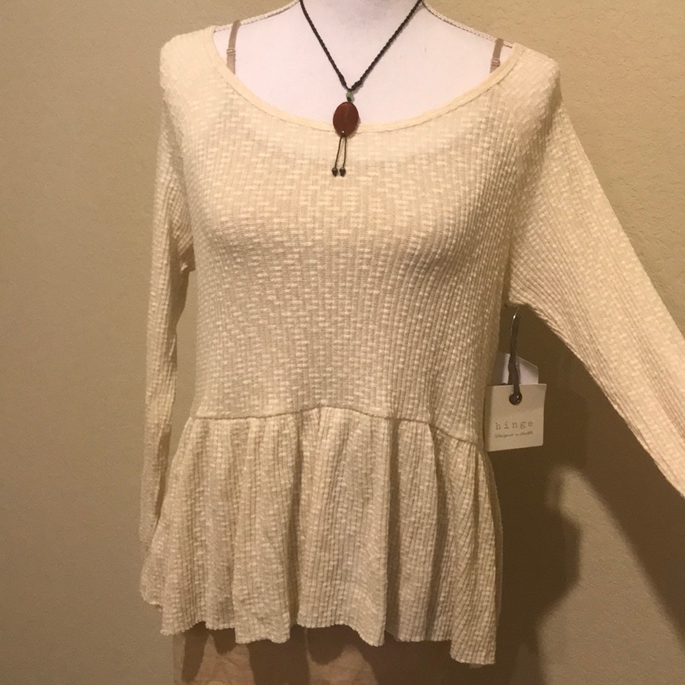 Long sleeve beige top